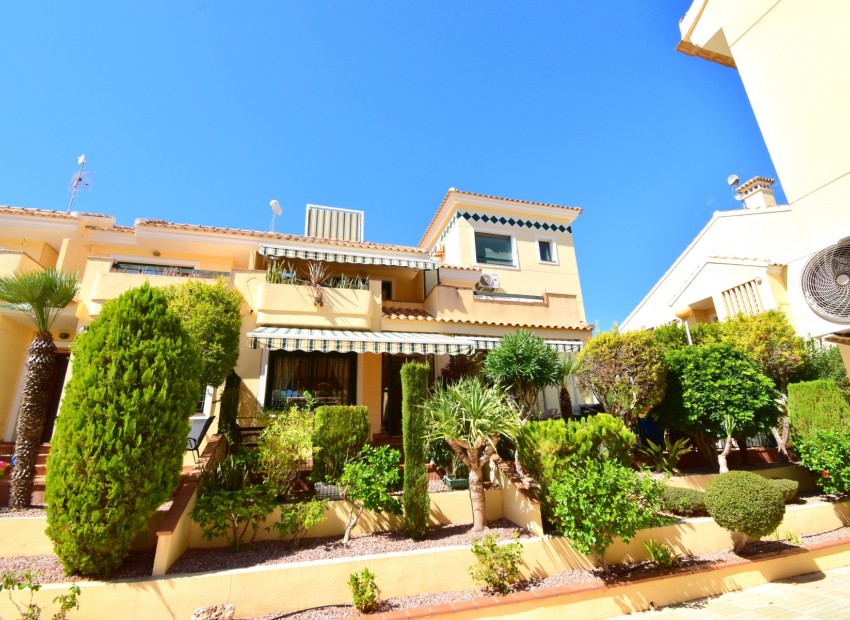 Sale - House -
Orihuela Costa - Lomas de Campoamor