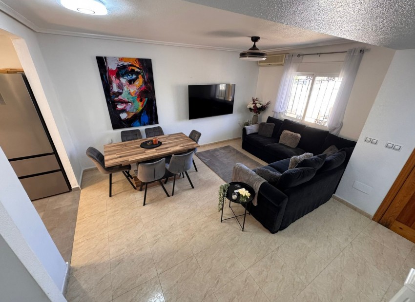 Sale - House -
Orihuela Costa - Lomas de Don Juan