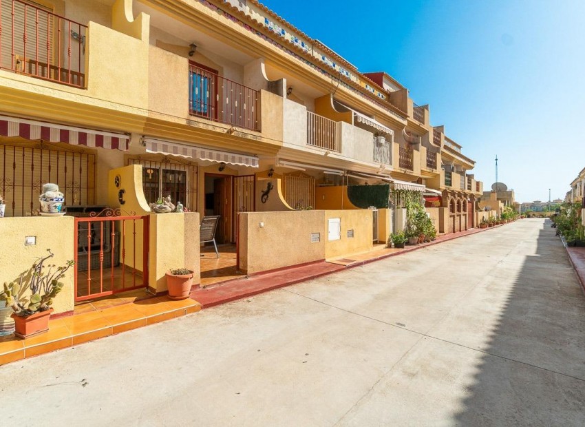 Sale - House -
Orihuela Costa* - Playa Flamenca