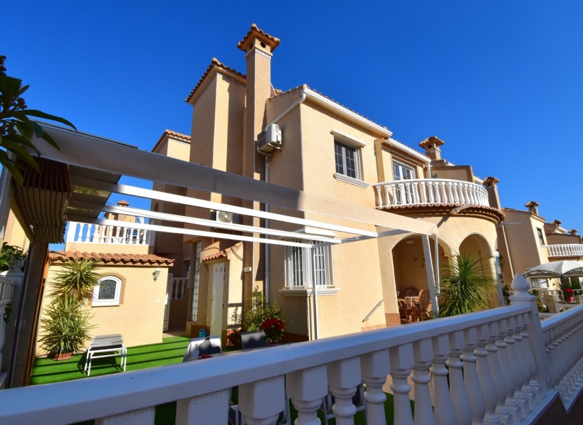Sale - House -
Orihuela Costa - Playa Flamenca