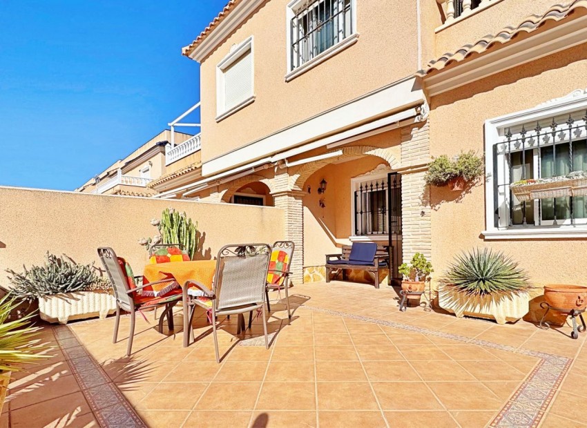 Sale - House -
Orihuela Costa - Villamartin