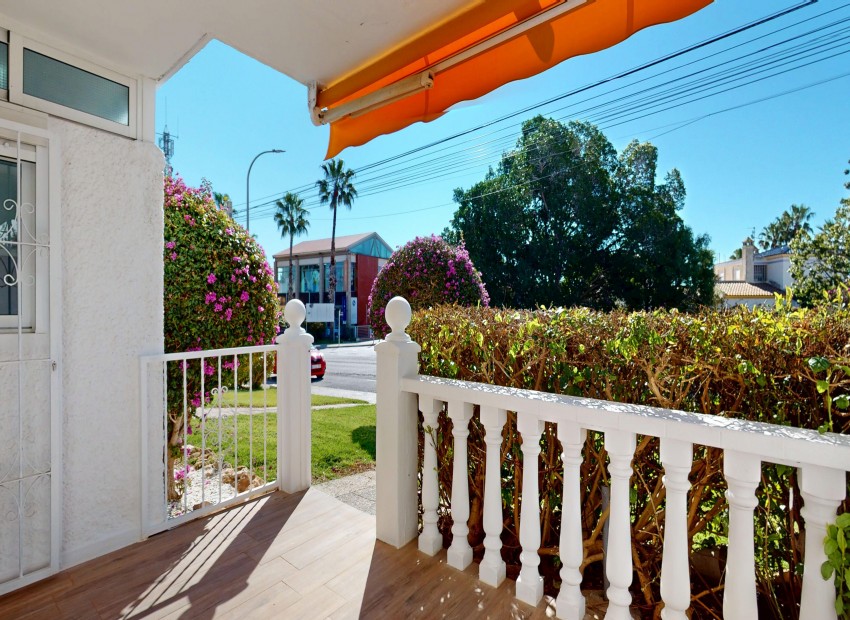 Sale - House -
Orihuela* - Villamartin