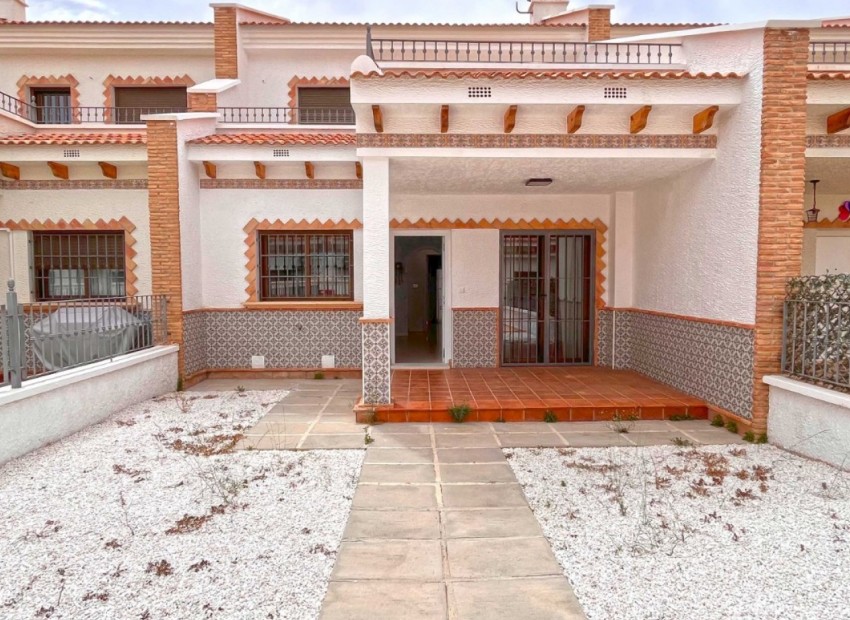 Sale - House -
San Miguel de Salinas*