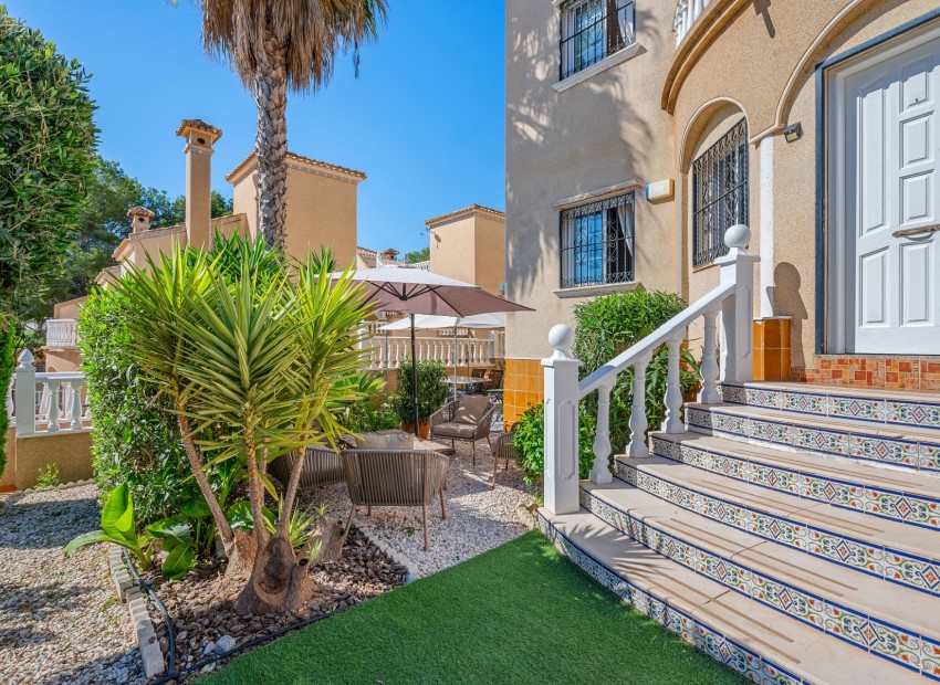 Sale - House -
Villamartin