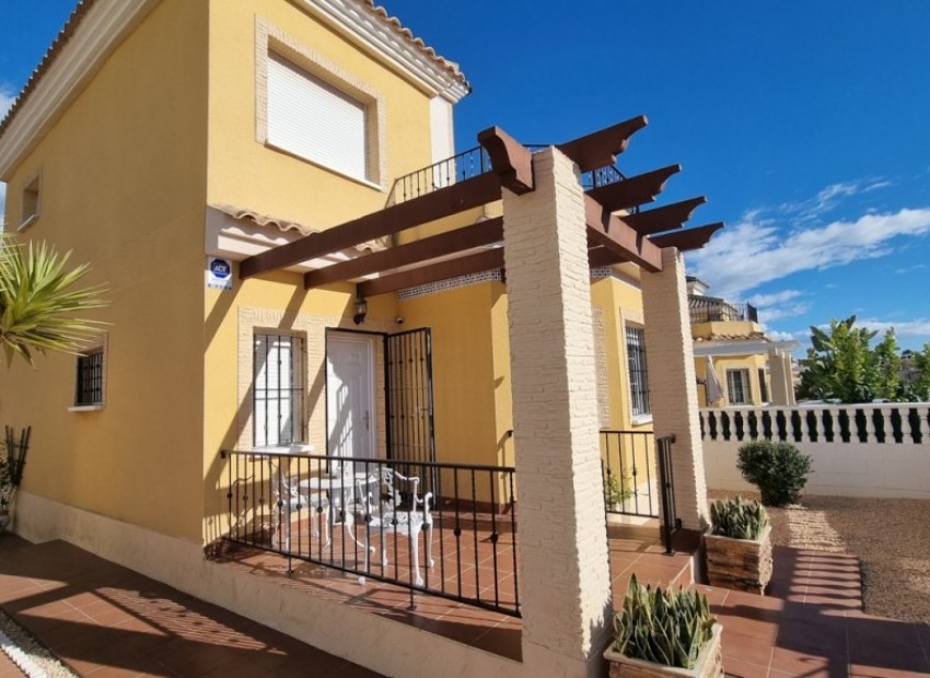 Sale - Villa -
Algorfa* - Algorfa