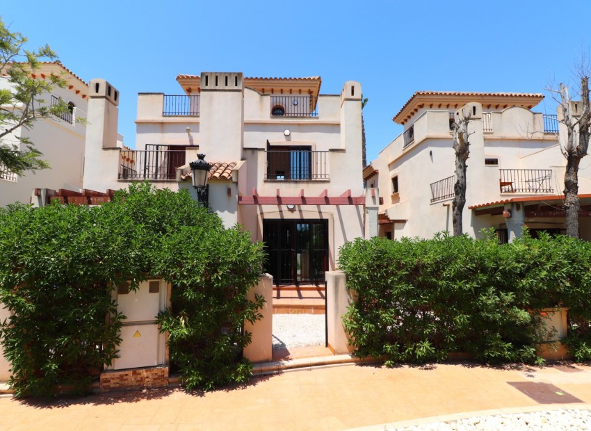Sale - Villa -
Algorfa* - La Finca Golf Resort