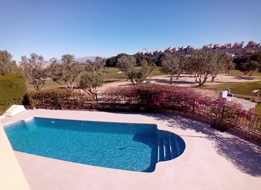 Sale - Villa -
Algorfa - La Finca Golf Resort