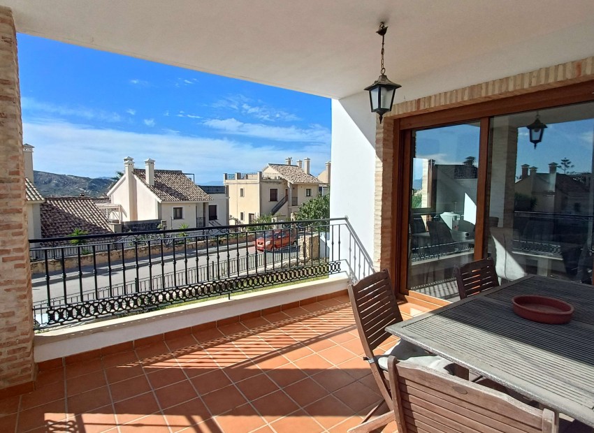 Sale - Villa -
Algorfa - La Finca Golf Resort