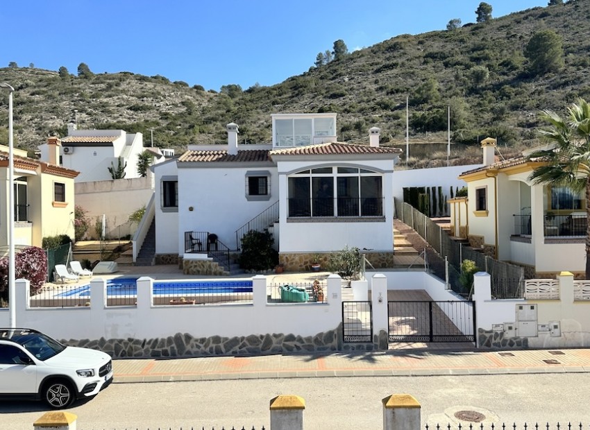 Sale - Villa -
Alicante* - Hondón de las Nieves*