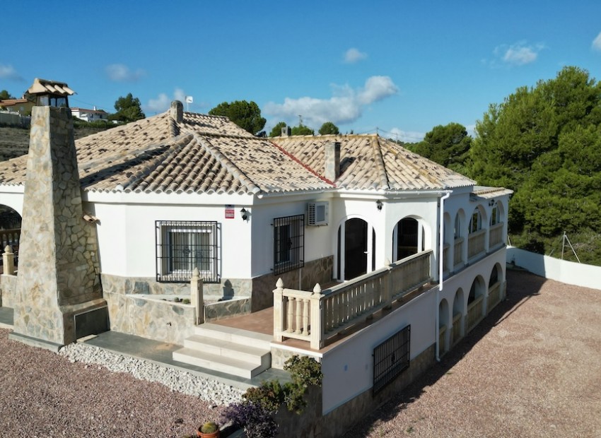 Sale - Villa -
Alicante* - Hondon de los Frailes*