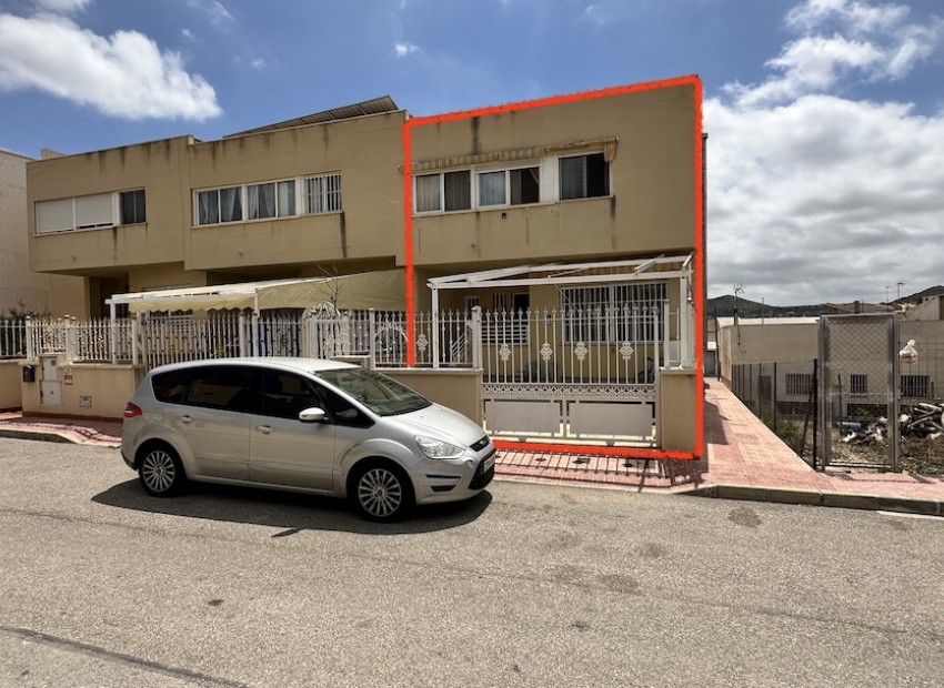 Sale - Villa -
Alicante* - Hondon de los Frailes*