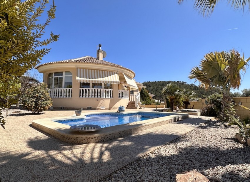 Sale - Villa -
Alicante* - La Romana*