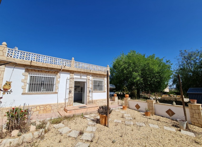 Sale - Villa -
Alicante* - Monovar*