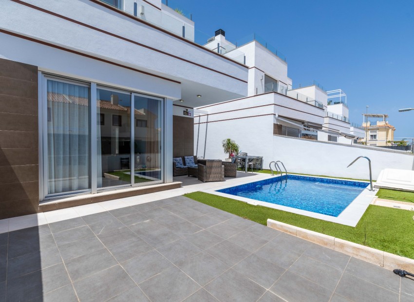 Sale - Villa -
Ciudad Quesada - Ciudad Quesada - Town