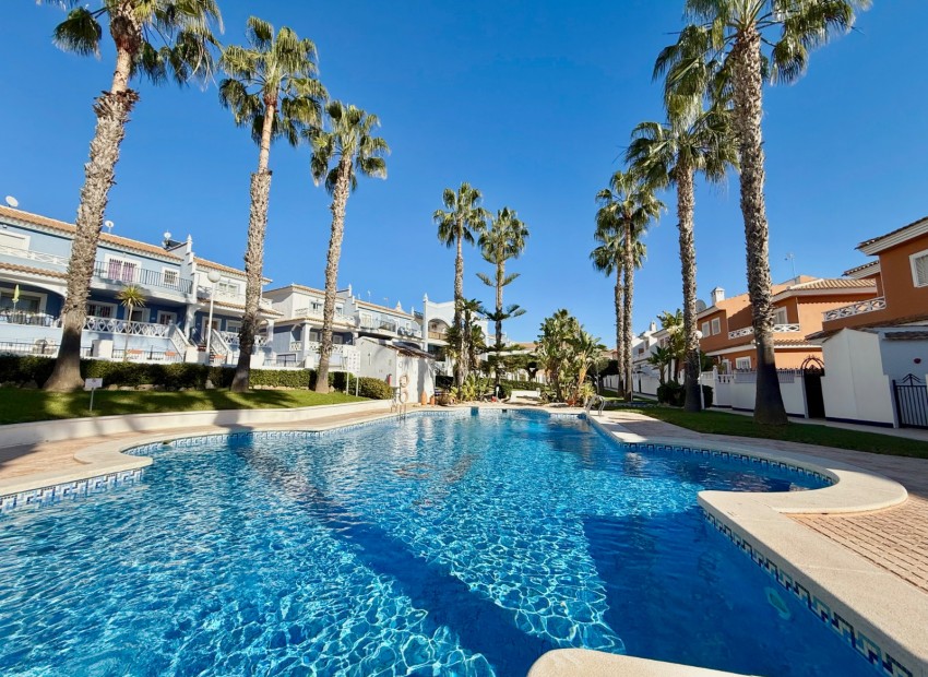 Sale - Villa -
Ciudad Quesada - Doña Pepa