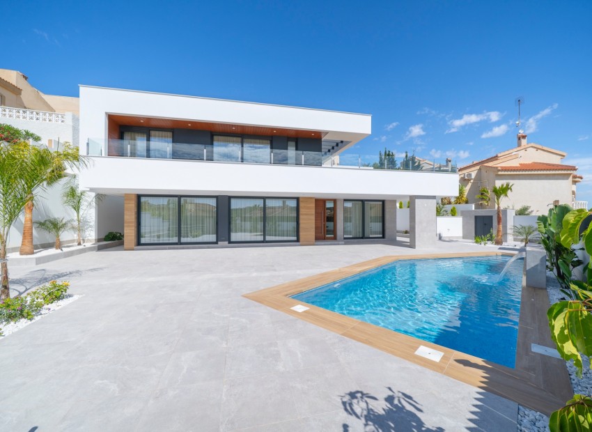 Sale - Villa -
Ciudad Quesada - La Marquesa Golf