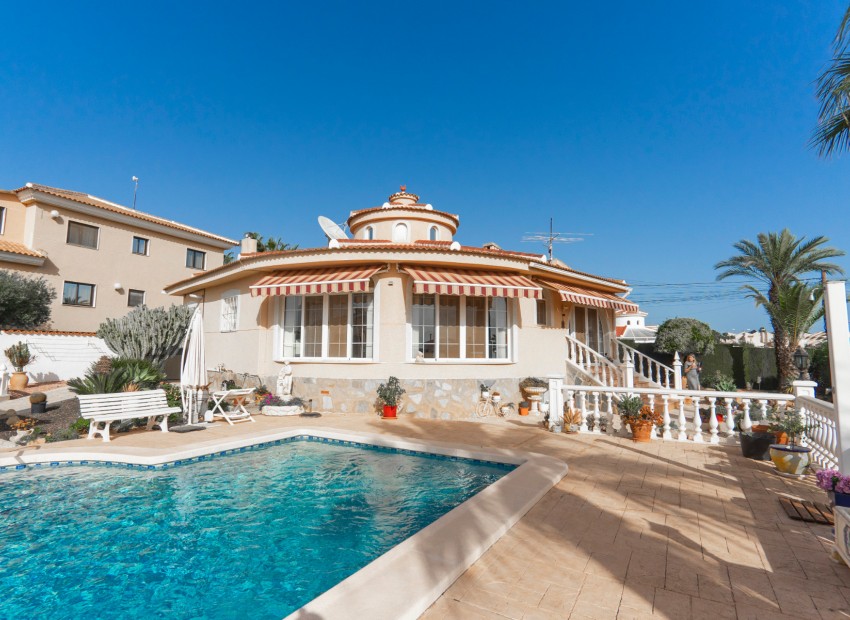 Sale - Villa -
Cuidad Quesada* - Ciudad Quesada - Town