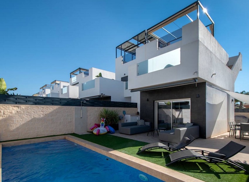 Sale - Villa -
Cuidad Quesada* - Ciudad Quesada