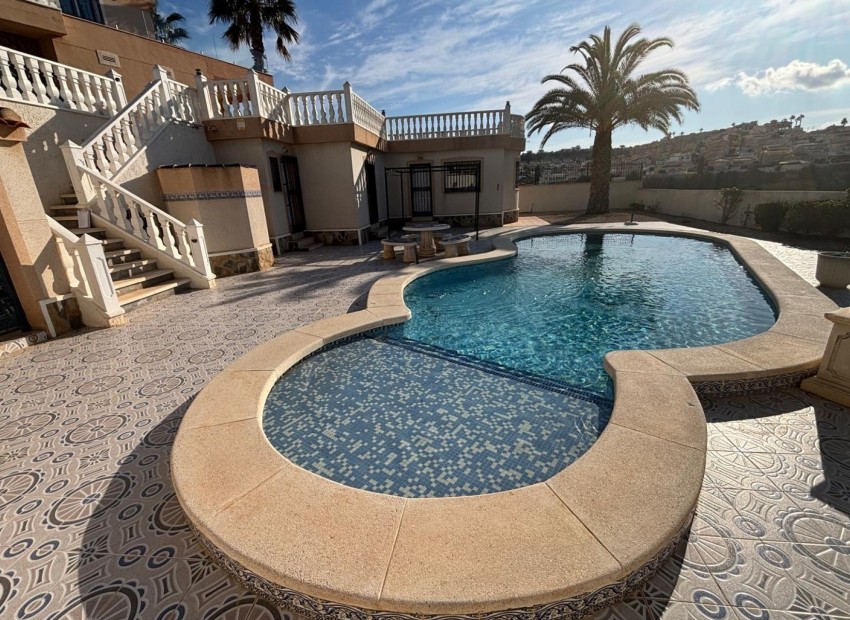 Sale - Villa -
Cuidad Quesada* - La Marquesa Golf*