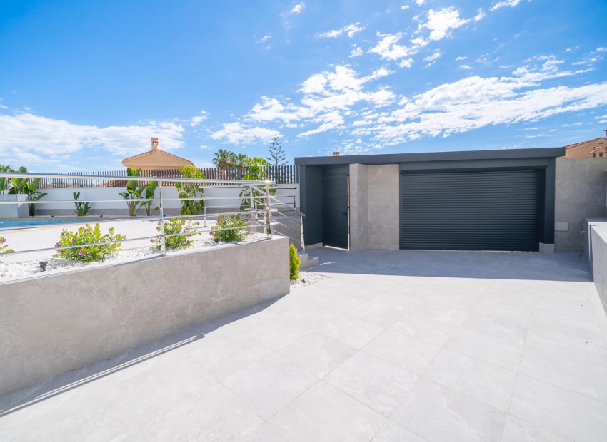 Sale - Villa -
Cuidad Quesada* - La Marquesa Golf