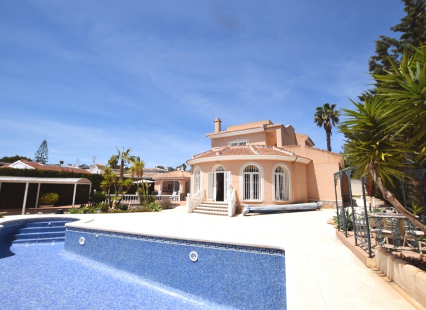 Sale - Villa -
Cuidad Quesada* - Pueblo Bravo