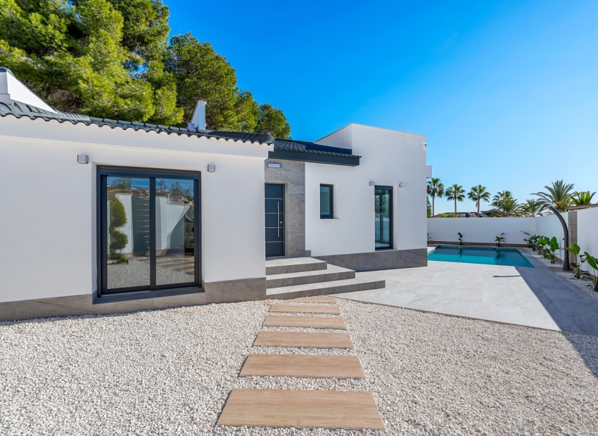 Sale - Villa -
Cuidad Quesada* - Rojales