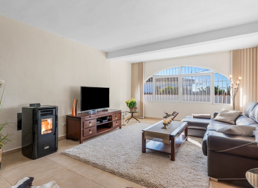 Sale - Villa -
Cuidad Quesada* - Rojales