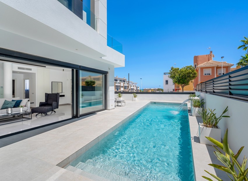 Sale - Villa -
Guardamar del Segura* - Guardamar Del Segura