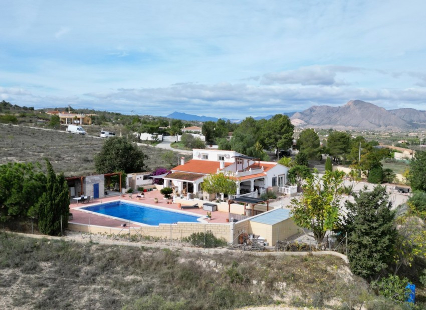 Sale - Villa -
Hondon de los frailes - Hondon de los Frailes*