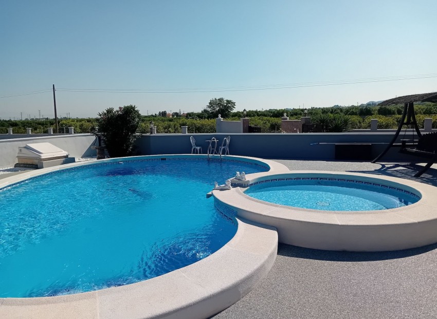 Sale - Villa -
Jacarilla - Jacarilla - Country