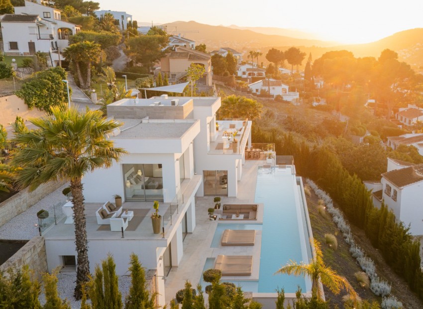 Sale - Villa -
Jávea / Xàbia - La Granadella  - Costa Nova