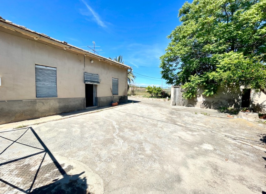 Sale - Villa -
La Romana - Villas de la Romana