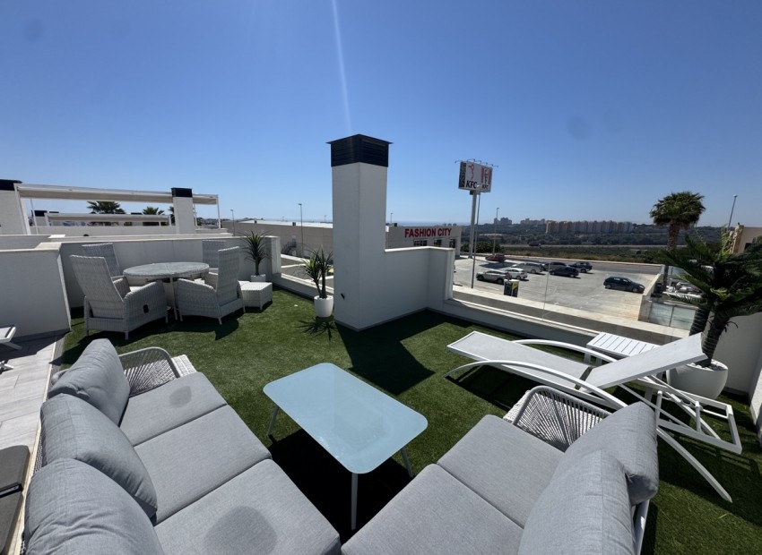 Sale - Villa -
Lomas de Cabo Roig