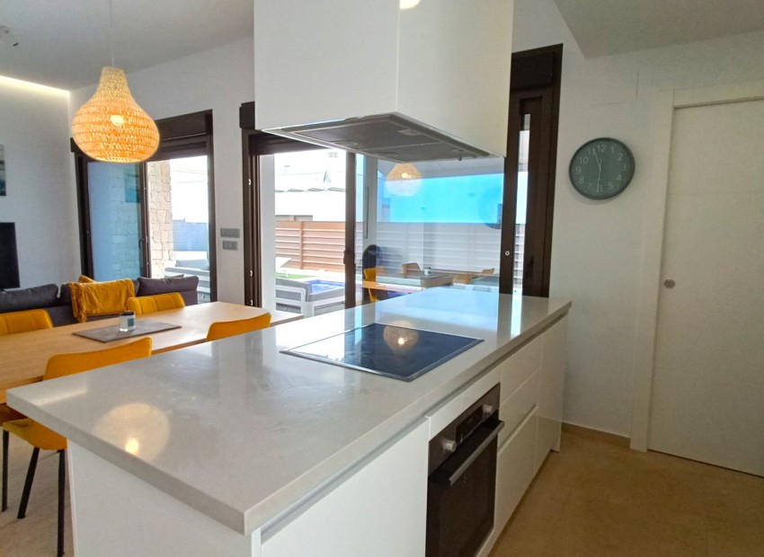 Sale - Villa -
Los Montesinos - Entre Naranjos / Vistabella Golf