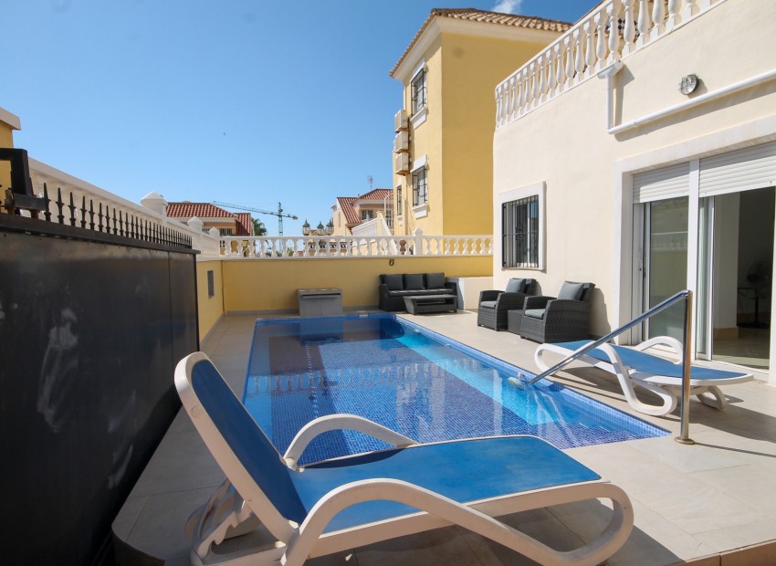 Sale - Villa -
Orihuela Costa* - Blue Lagoon*