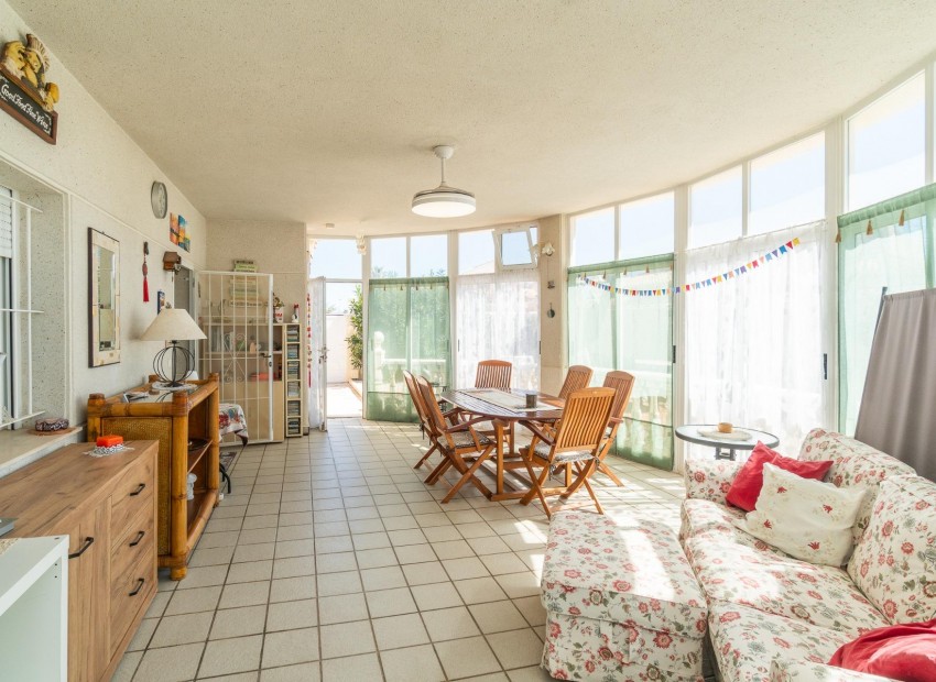 Sale - Villa -
Orihuela Costa* - La Zenia