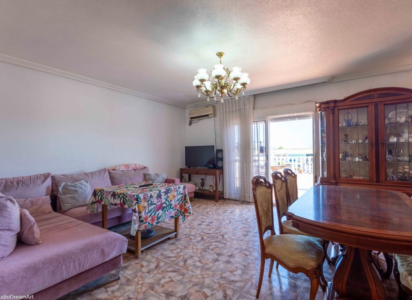 Sale - Villa -
Orihuela Costa* - La Zenia*