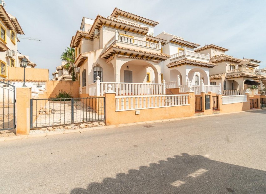 Sale - Villa -
Orihuela Costa* - Los Dolses*