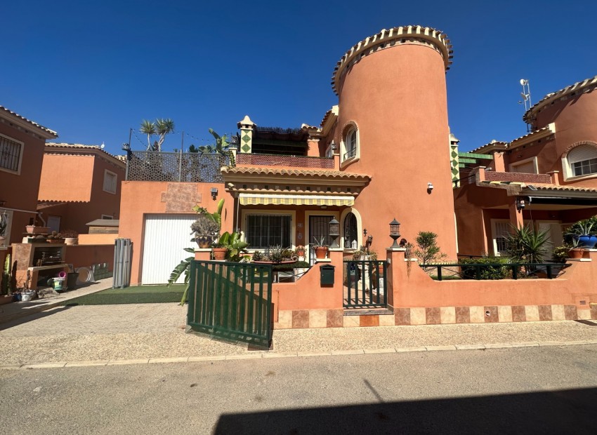 Sale - Villa -
Orihuela Costa* - Playa Flamenca*