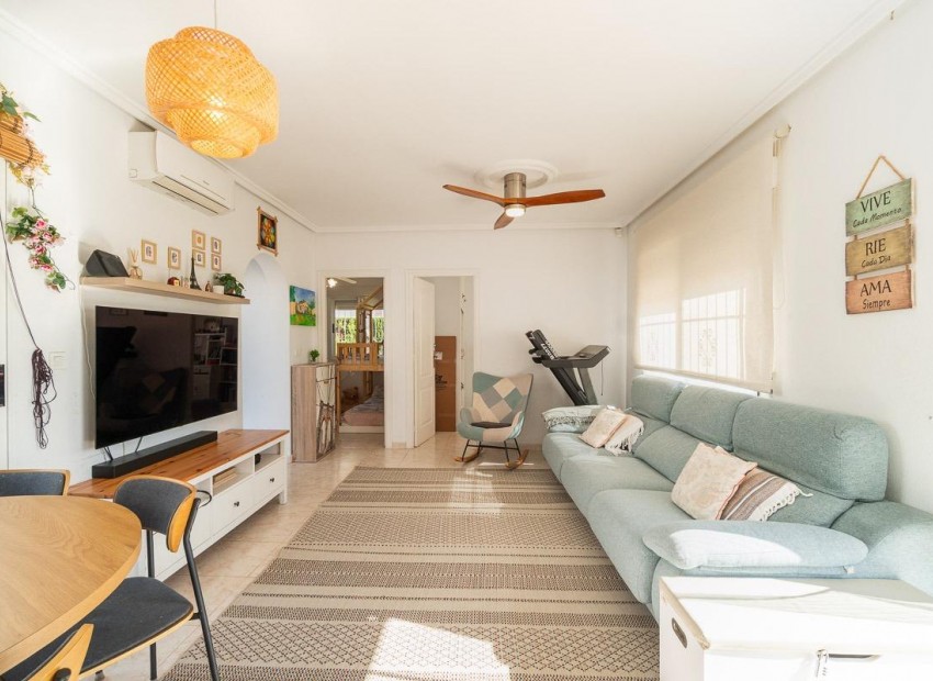 Sale - Villa -
Orihuela Costa* - Punta Prima