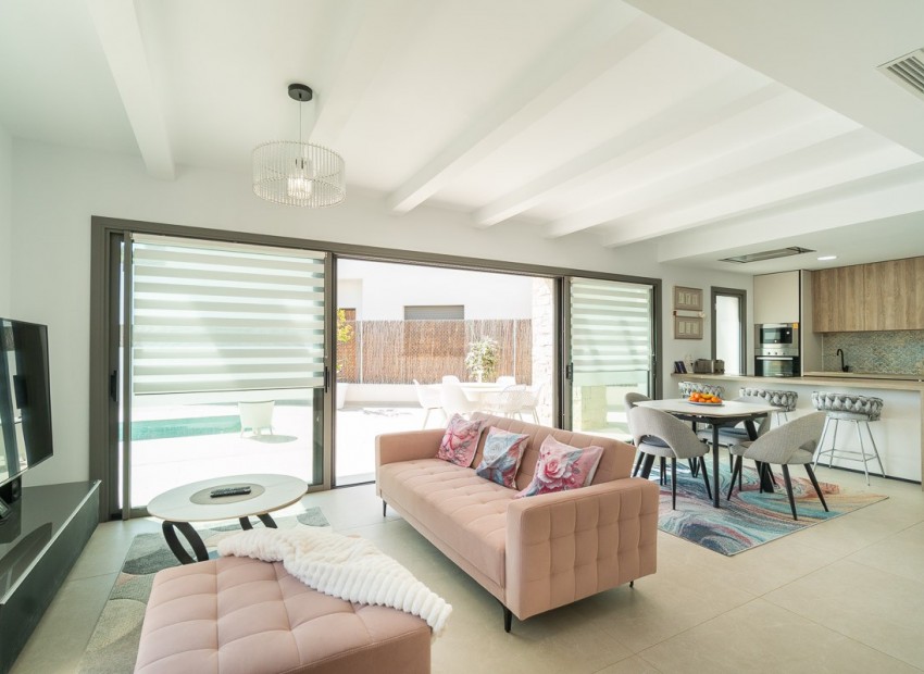 Sale - Villa -
Orihuela Costa* - Villamartin Golf