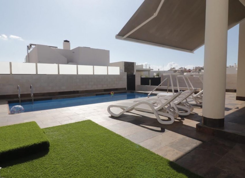 Sale - Villa -
Orihuela Costa* - Villamartin*