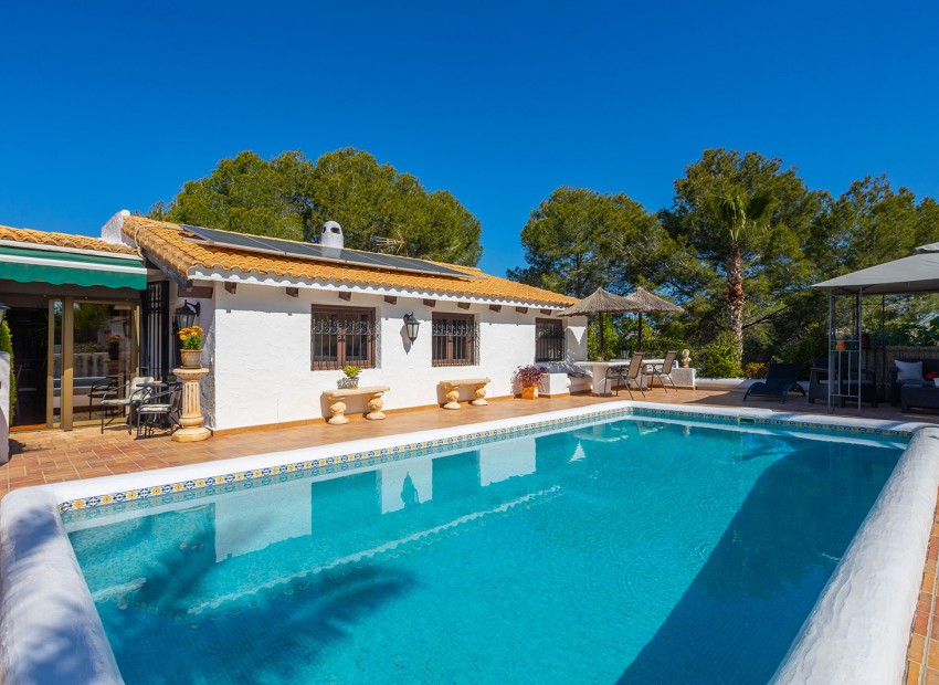 Sale - Villa -
Orihuela Costa - Villamartin