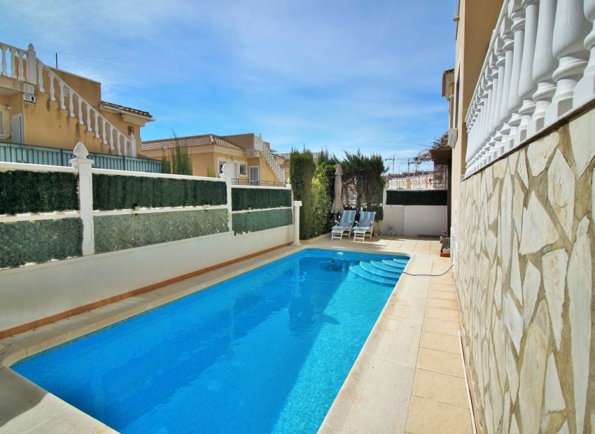 Sale - Villa -
Orihuela Costa* - Villamartin*