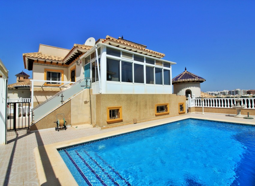 Sale - Villa -
Orihuela Costa* - Villamartin*