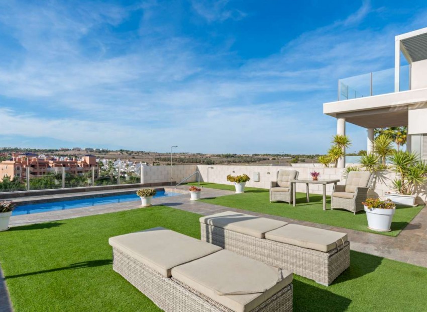 Sale - Villa -
Orihuela Costa* - Villamartin*