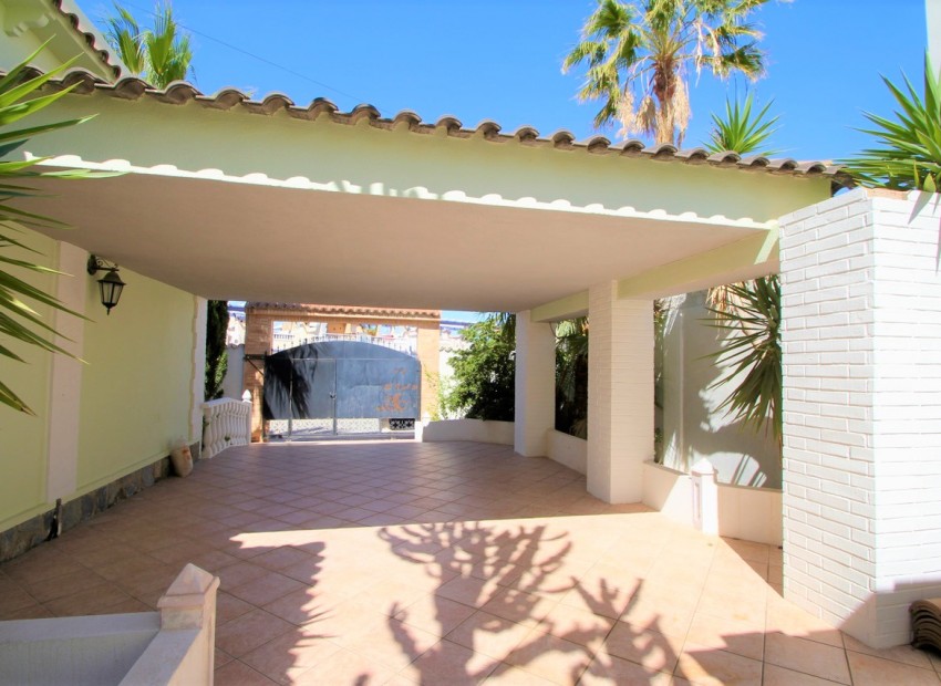 Sale - Villa -
Orihuela Costa* - Villamartin*