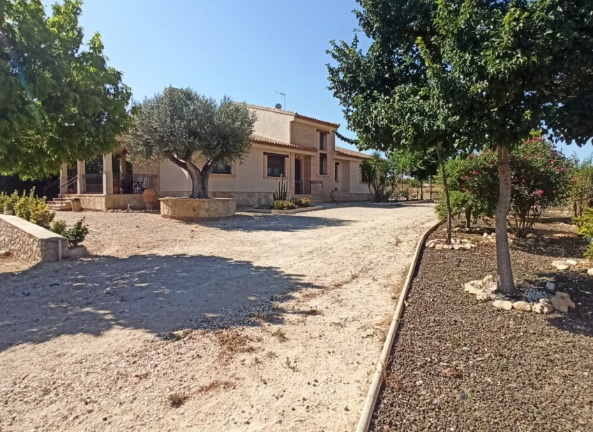 Sale - Villa -
Orihuela* - La Matanza*