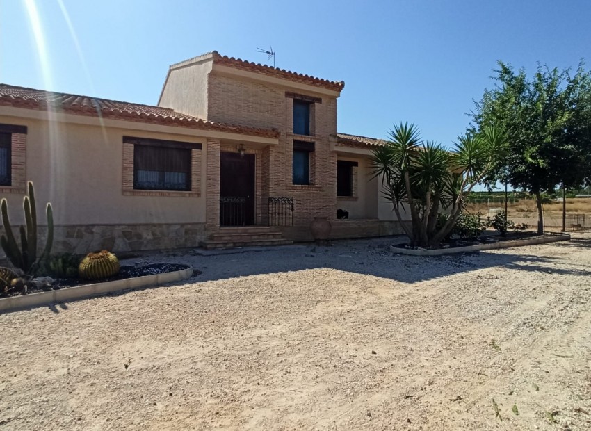 Sale - Villa -
Orihuela* - La Matanza*