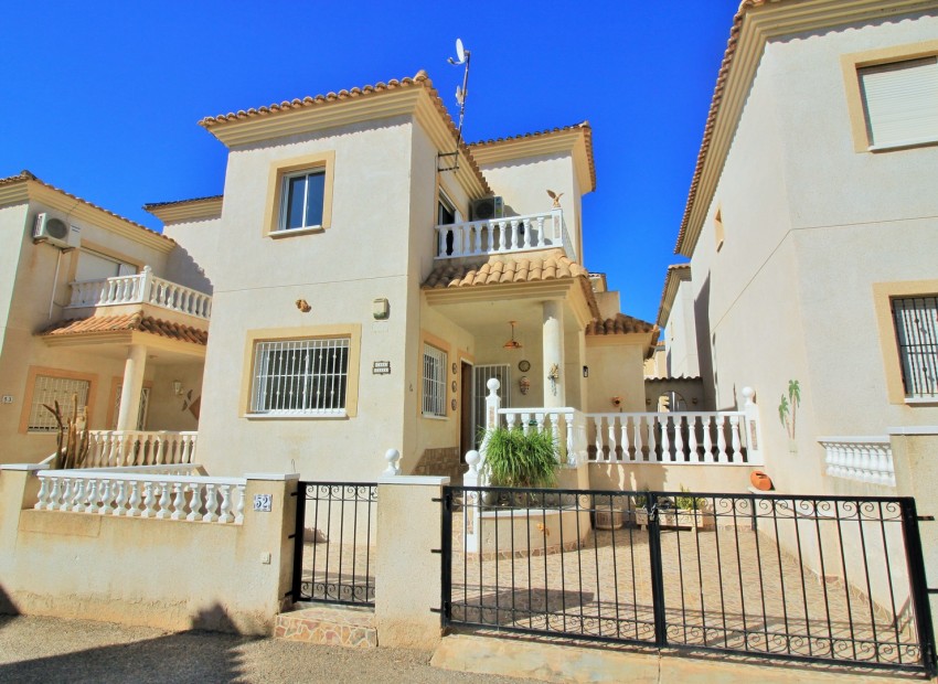 Sale - Villa -
Playa Flamenca